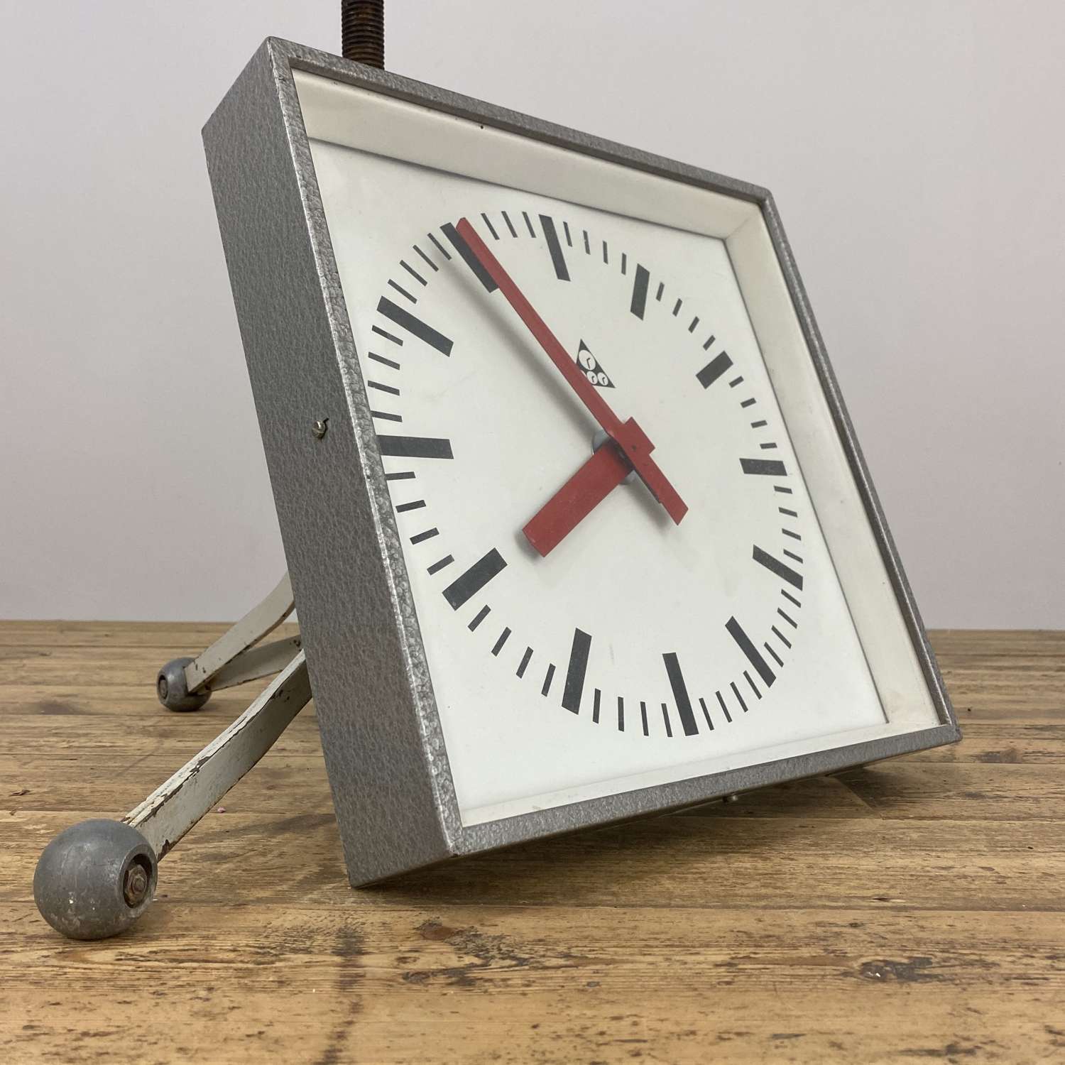Vintage Czech Factory Clock – Pragotron