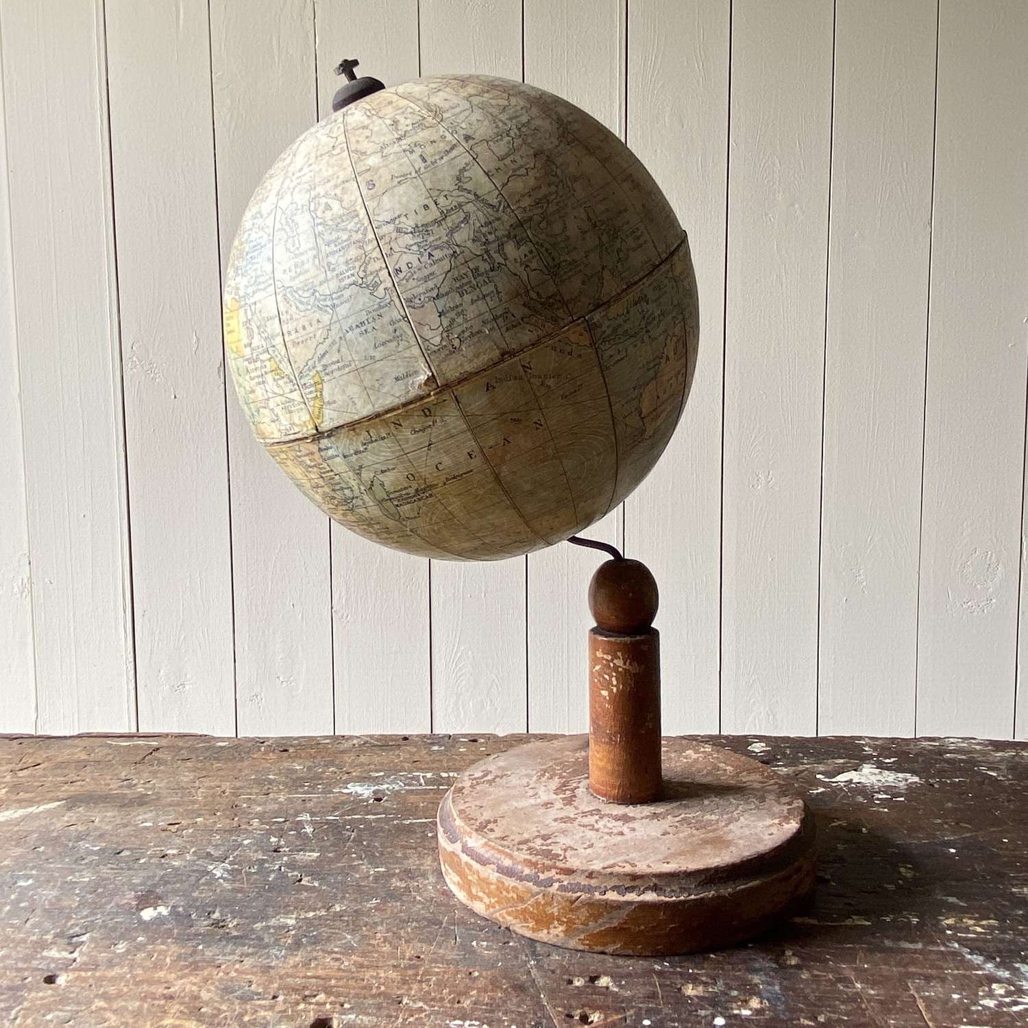Vintage Philips 6 inch Globe