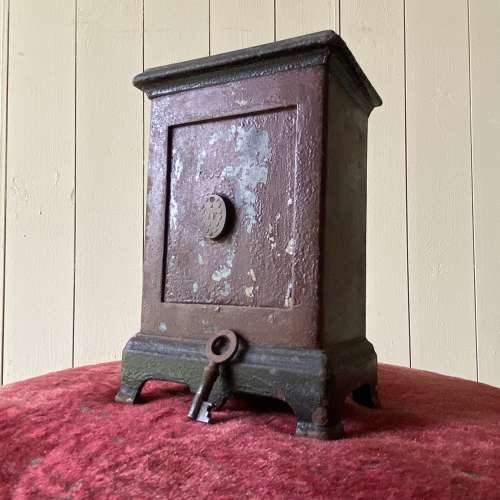 Vintage Miniature Safe