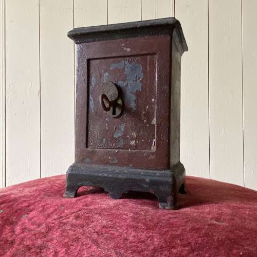 Vintage Miniature Safe
