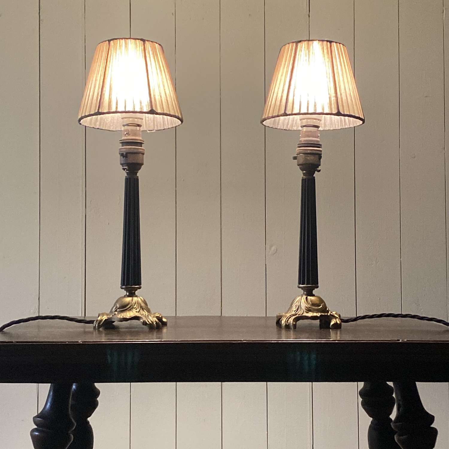 Vintage Column Table Lamp